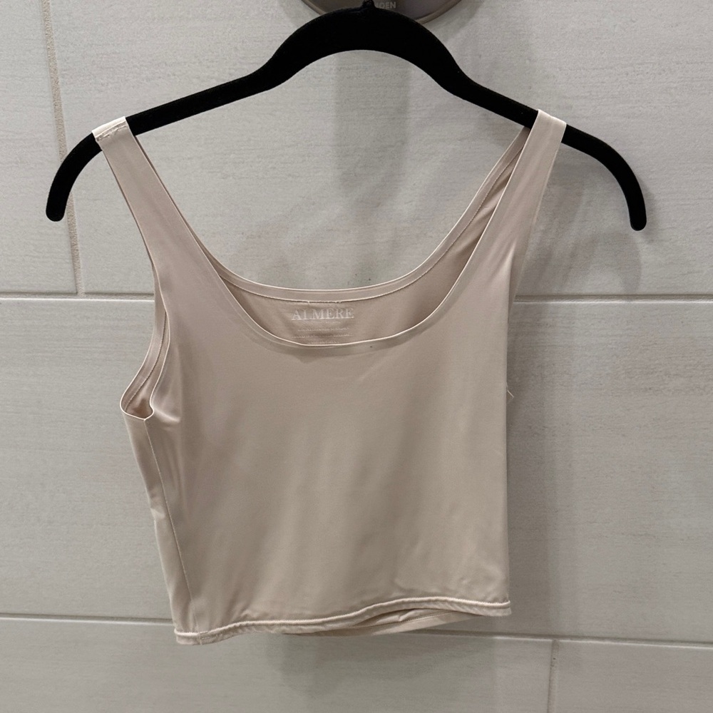 Sleeveless Crop Tank Top in Light Beige
